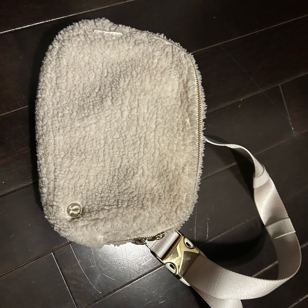 Lululemon Athletica Cream Crossbody Bag with Plush Texture